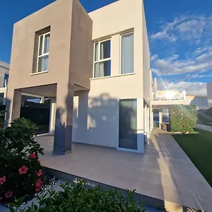 Paraiso-luxury With Heated Pool Villa